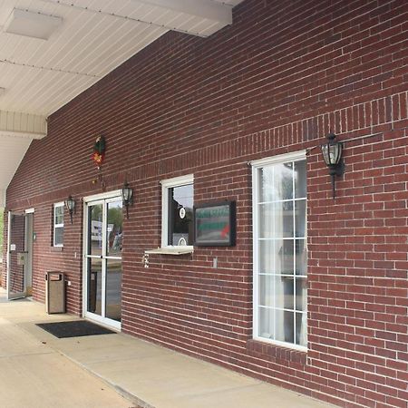 Deerfield Inn Adamsville Exterior foto