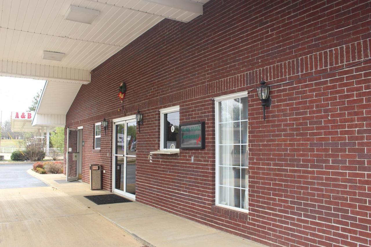 Deerfield Inn Adamsville Exterior foto